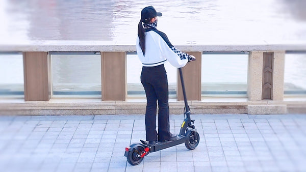 RedSky VOLT eScooter | 65 km Range | up to 35 km/h Speed | Cruise Control